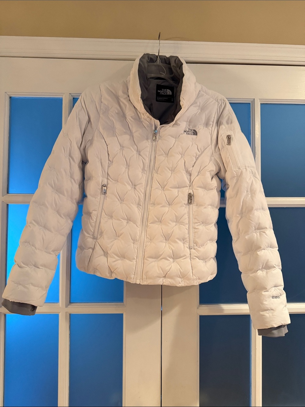 The North Face Women’s White Quilted Insulated Puffer Jacket